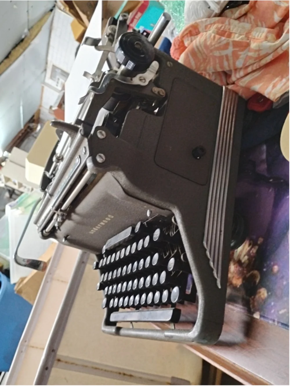 Mid Century Underwood Rythm Touch Deluxe Typewriter (Needs Servicing)